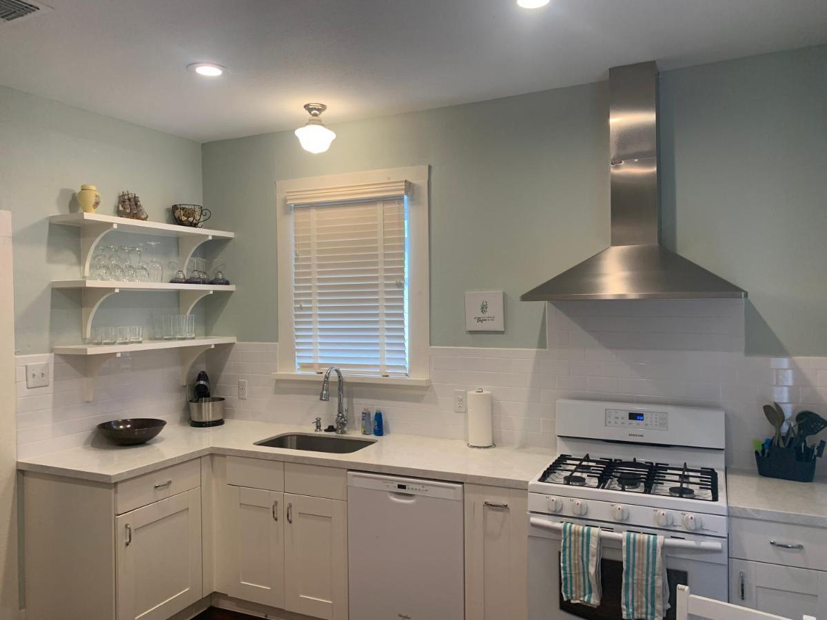 Kenzie'S Klubhouse Villa Galveston Ngoại thất bức ảnh
